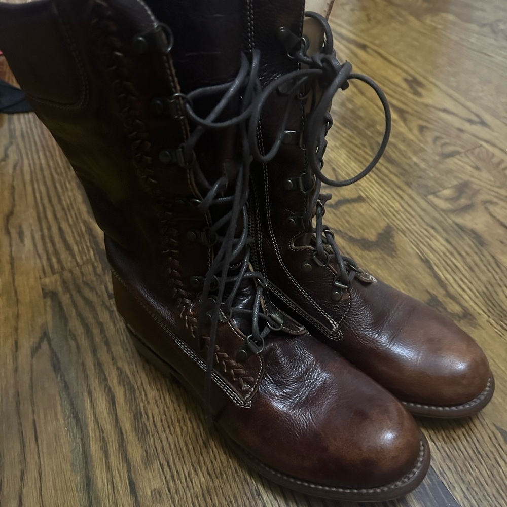 Bedstu Mid-calf combat boots. Only worn in house to try on. No box